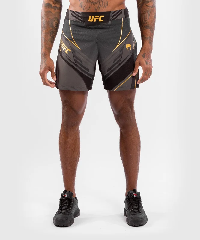Men's moisture - wicking performance shorts for sweaty outdoor activitiesFightshort Homme UFC Venum Authentic Fight Night Gladiator - Champion Men's moisture - wicking performance shorts for sweaty outdoor activitiesFightshort Homme UFC Venum Authentic Fight Night Gladiator - Champion