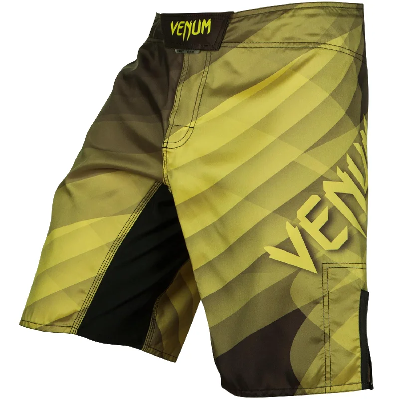Men's breathable cotton athletic shorts for intense workoutsFightshort Venum Dream