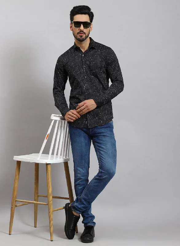 Men's Graphic - Printed Casual Shirts with Pop - Culture References for a Fun and Stylish LookMen Black Printed Pure Cotton Shirt Men's Graphic - Printed Casual Shirts with Pop - Culture References for a Fun and Stylish LookMen Black Printed Pure Cotton Shirt
