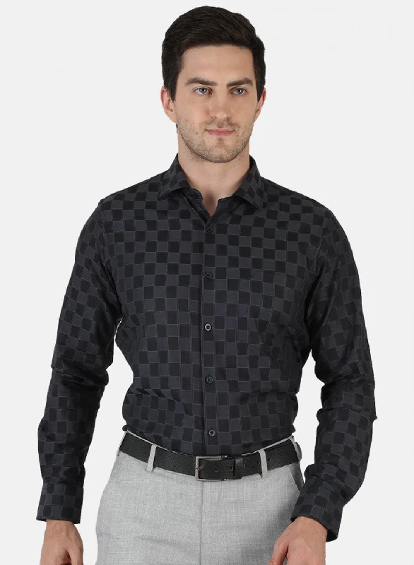 Plus Size Men's Striped Chambray Casual Shirts with a Spread Collar for a Preppy AppearanceMen Black Printed Shirt Plus Size Men's Striped Chambray Casual Shirts with a Spread Collar for a Preppy AppearanceMen Black Printed Shirt