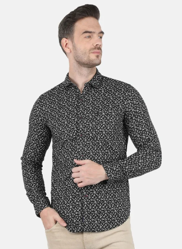 Men's Short - Sleeve Linen Casual Shirts in Light Khaki for a Breathable Summer OptionMen Black Printed Shirt Men's Short - Sleeve Linen Casual Shirts in Light Khaki for a Breathable Summer OptionMen Black Printed Shirt
