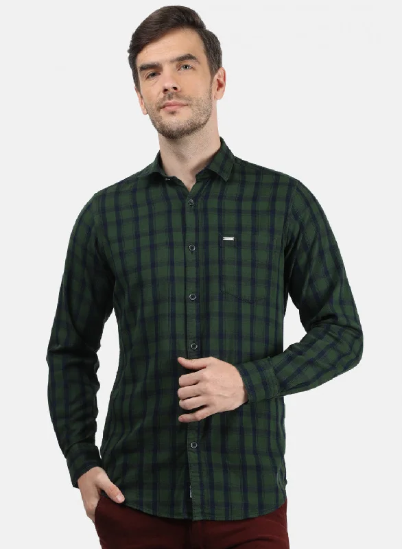 Men's Tailored Fit Checkered Casual Shirts in Multicolor for a Smart - Casual EnsembleMen Green Check Shirt Men's Tailored Fit Checkered Casual Shirts in Multicolor for a Smart - Casual EnsembleMen Green Check Shirt