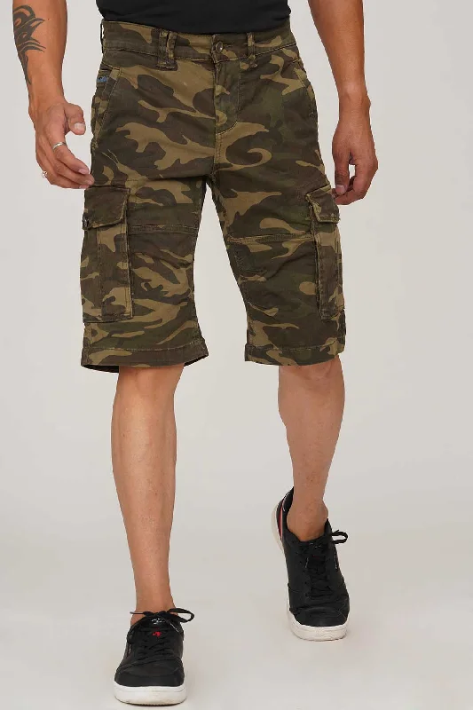 Men's floral print silk blend shorts for a unique night - out lookOlive Camo Print Cargo Short