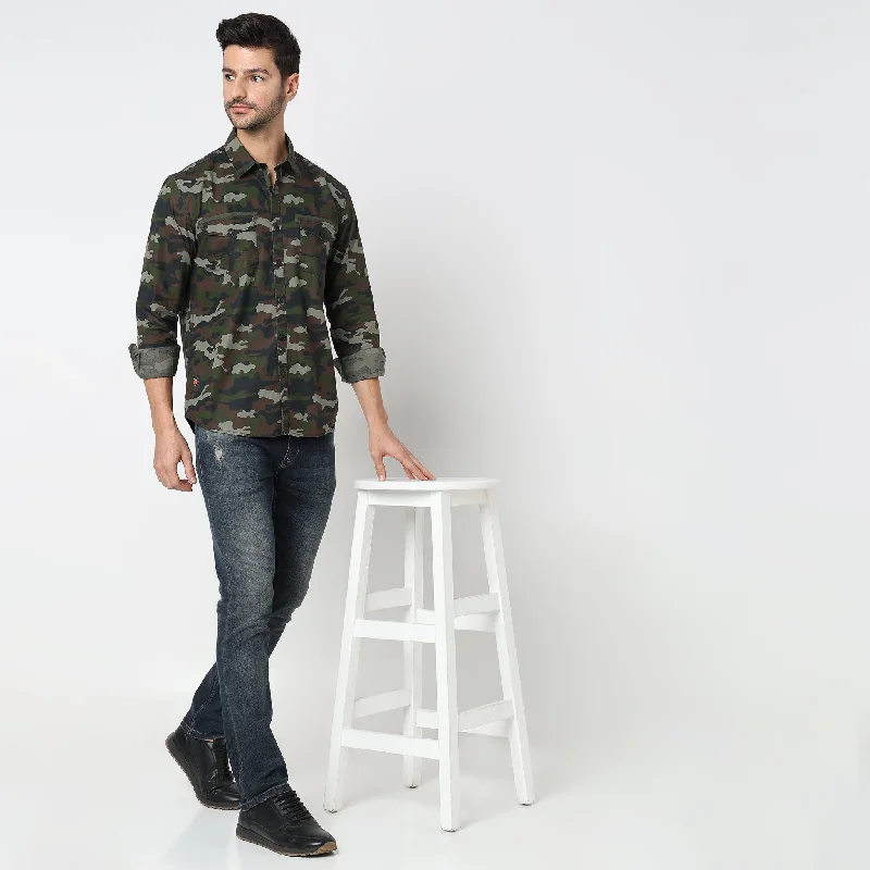 Men's Long - Line Oversized Casual Shirts in Dark Gray for a Relaxed and Modern LookRegular Fit Camo Shirt Men's Long - Line Oversized Casual Shirts in Dark Gray for a Relaxed and Modern LookRegular Fit Camo Shirt