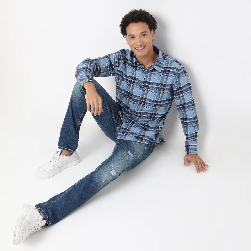 Plus Size Men's Striped Chambray Casual Shirts with a Spread Collar for a Preppy AppearanceRegular Fit Checkered Shirt Plus Size Men's Striped Chambray Casual Shirts with a Spread Collar for a Preppy AppearanceRegular Fit Checkered Shirt