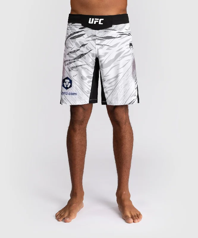 Men's wide - leg linen blend shorts for a relaxed beachside vibeShorts de Combat pour Hommes UFC Fusion by Venum Authentic Fight Night - Coupe Longue - Blanc Men's wide - leg linen blend shorts for a relaxed beachside vibeShorts de Combat pour Hommes UFC Fusion by Venum Authentic Fight Night - Coupe Longue - Blanc