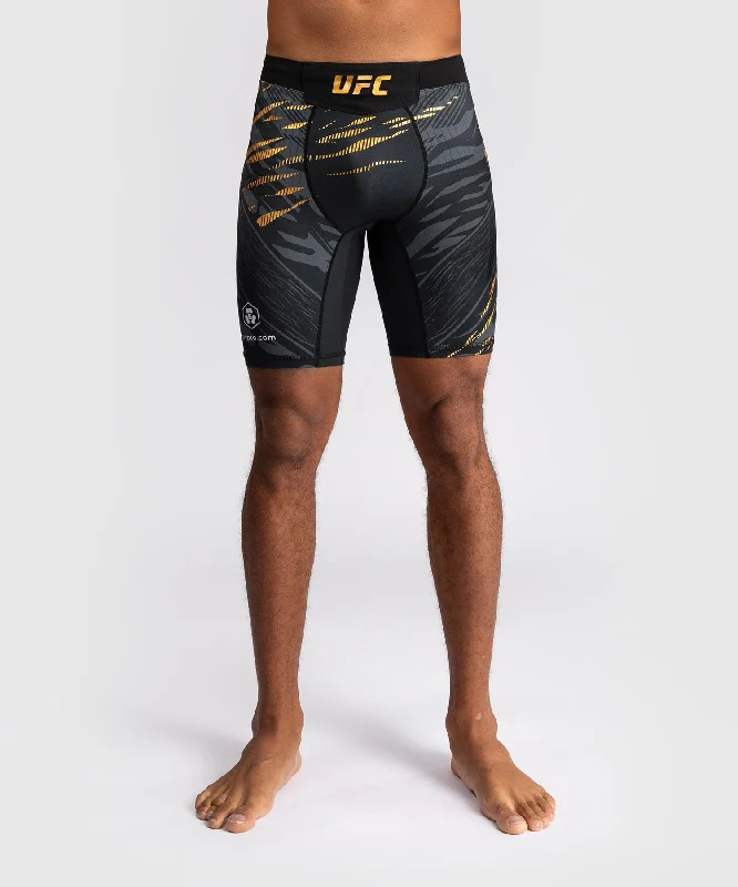 Men's high - waisted swim shorts with UPF protection for beach vacationsShorts Vale Tudo pour Hommes UFC Fusion by Venum Authentic Fight Night - Champion Men's high - waisted swim shorts with UPF protection for beach vacationsShorts Vale Tudo pour Hommes UFC Fusion by Venum Authentic Fight Night - Champion