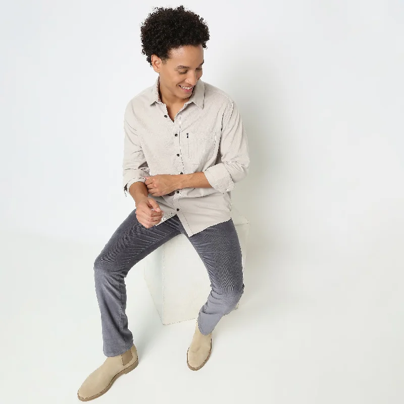 Men's Button - Down Oxford Casual Shirts in Crisp White for a Classic and Versatile StyleSlim Fit Solid Shirt Men's Button - Down Oxford Casual Shirts in Crisp White for a Classic and Versatile StyleSlim Fit Solid Shirt
