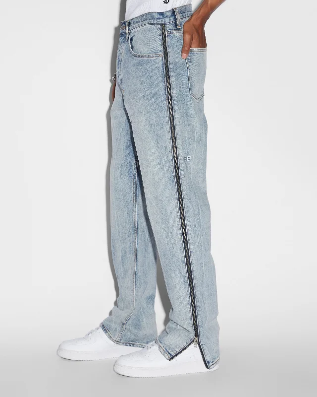 Men's Colored Jeans in Burgundy for a Bold and Fashion - Forward LookANTI K ZIPPED DYNAMITE Men's Colored Jeans in Burgundy for a Bold and Fashion - Forward LookANTI K ZIPPED DYNAMITE
