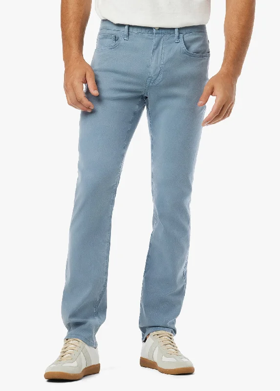 Men's Jeans with a Cargo - Inspired Knee Pocket for Extra StorageTHE BRIXTON