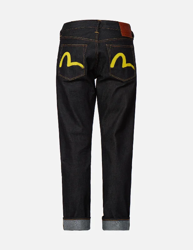 Men's Colored Jeans in Burgundy for a Bold and Fashion - Forward LookYellow Seagull Print Carrot-Fit Jeans #2017 Men's Colored Jeans in Burgundy for a Bold and Fashion - Forward LookYellow Seagull Print Carrot-Fit Jeans #2017