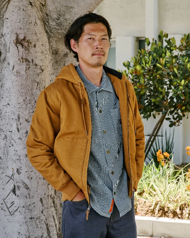 Men jackets with a built - in hood that can be stowed away when not in useChainmail Sherpa Lined Jacket - Camel Men jackets with a built - in hood that can be stowed away when not in useChainmail Sherpa Lined Jacket - Camel