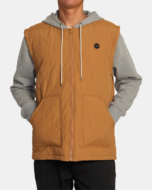Checkered men jackets in a plaid pattern for a preppy appearanceGrant Hooded Puffer Jacket - Camel