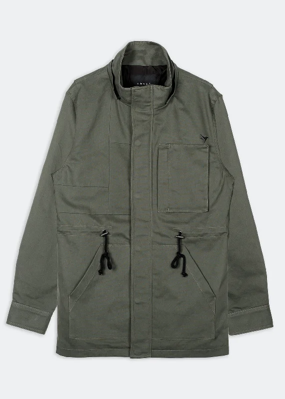 Bomber men jackets with ribbed cuffs for a classic 80s styleKonus Men's M-65 Jacket With Oversized Hood in Olive Bomber men jackets with ribbed cuffs for a classic 80s styleKonus Men's M-65 Jacket With Oversized Hood in Olive