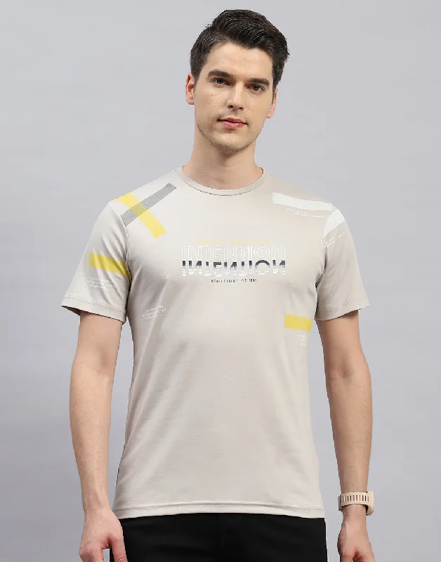 Men's plus - size pocket t - shirts with a classic lookMen Beige Printed Round Neck Half Sleeve T-Shirt Men's plus - size pocket t - shirts with a classic lookMen Beige Printed Round Neck Half Sleeve T-Shirt