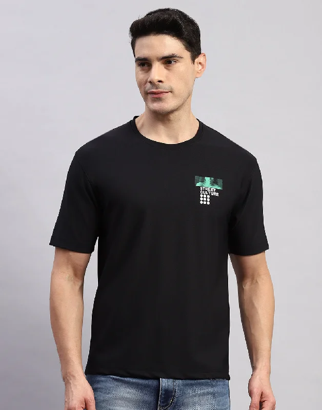 Men's printed Hawaiian t - shirts for tropical vacationsMen Black Printed Round Neck Half Sleeve T-Shirt Men's printed Hawaiian t - shirts for tropical vacationsMen Black Printed Round Neck Half Sleeve T-Shirt
