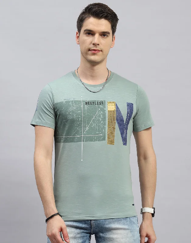 Men's distressed denim - look t - shirts with a rugged appealMen Green Printed Round Neck Half Sleeve T-Shirt
