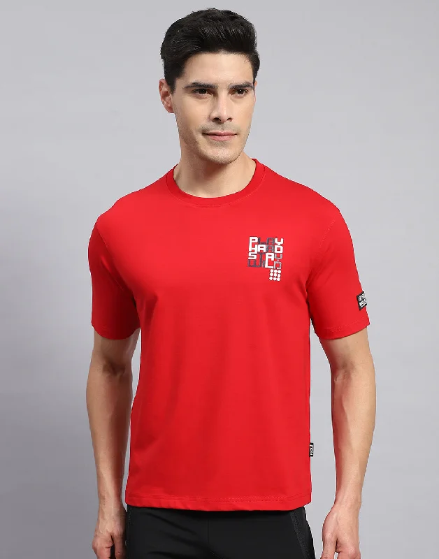 Men's smart - casual checkered t - shirts for semi - formal occasionsMen Red Printed Round Neck Half Sleeve T-Shirt Men's smart - casual checkered t - shirts for semi - formal occasionsMen Red Printed Round Neck Half Sleeve T-Shirt