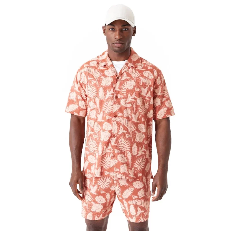 Men's lightweight performance t - shirts for running marathonsNew Era All Over Print Brown Woven Short Sleeve Shirt Men's lightweight performance t - shirts for running marathonsNew Era All Over Print Brown Woven Short Sleeve Shirt