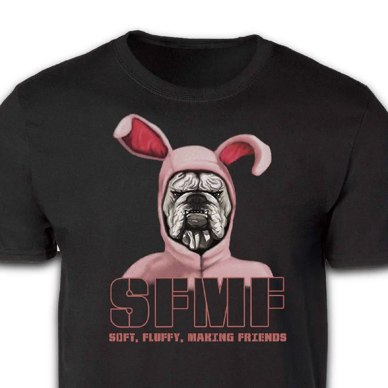 Men's printed Hawaiian t - shirts for tropical vacationsMarine Corps Bulldog Mascot in Pink Bunny Costume Men's printed Hawaiian t - shirts for tropical vacationsMarine Corps Bulldog Mascot in Pink Bunny Costume