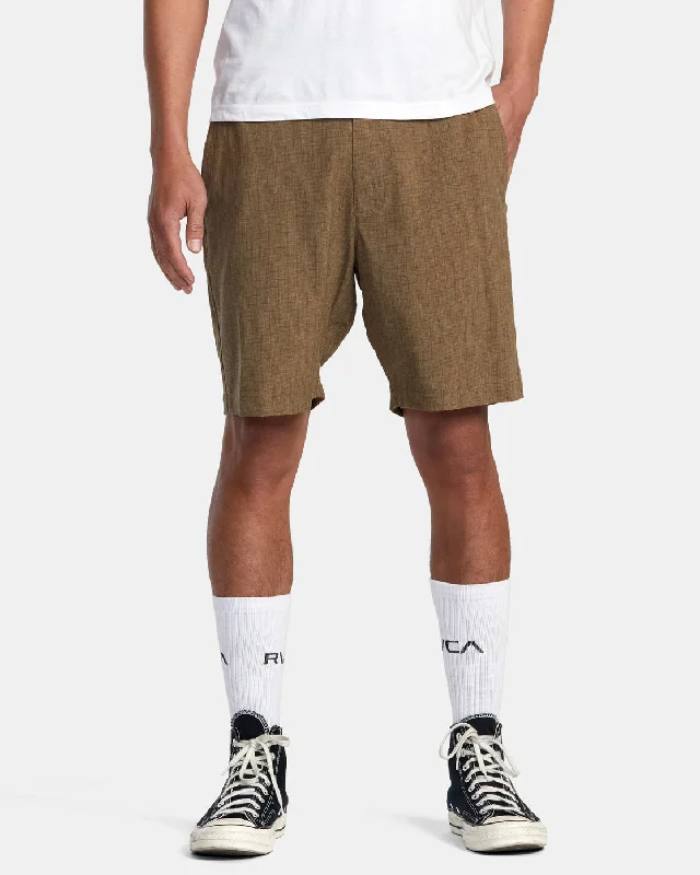 Men's pastel - colored cotton shorts for a spring - friendly outfit All Time Roads 19" Shorts - Bombay Brown Men's pastel - colored cotton shorts for a spring - friendly outfit All Time Roads 19" Shorts - Bombay Brown