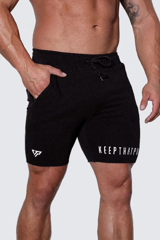 Men's pleated front twill shorts for a classic and sophisticated appearance Essential shorts - Black Men's pleated front twill shorts for a classic and sophisticated appearance Essential shorts - Black