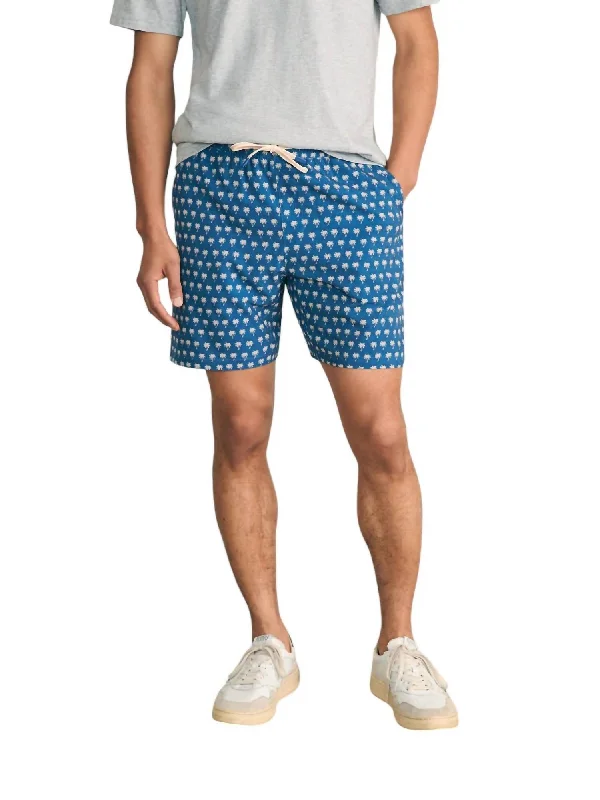 Men's pastel - colored cotton shorts for a spring - friendly outfit Shorelite Active Short 7" In Navy Block Palm Men's pastel - colored cotton shorts for a spring - friendly outfit Shorelite Active Short 7" In Navy Block Palm